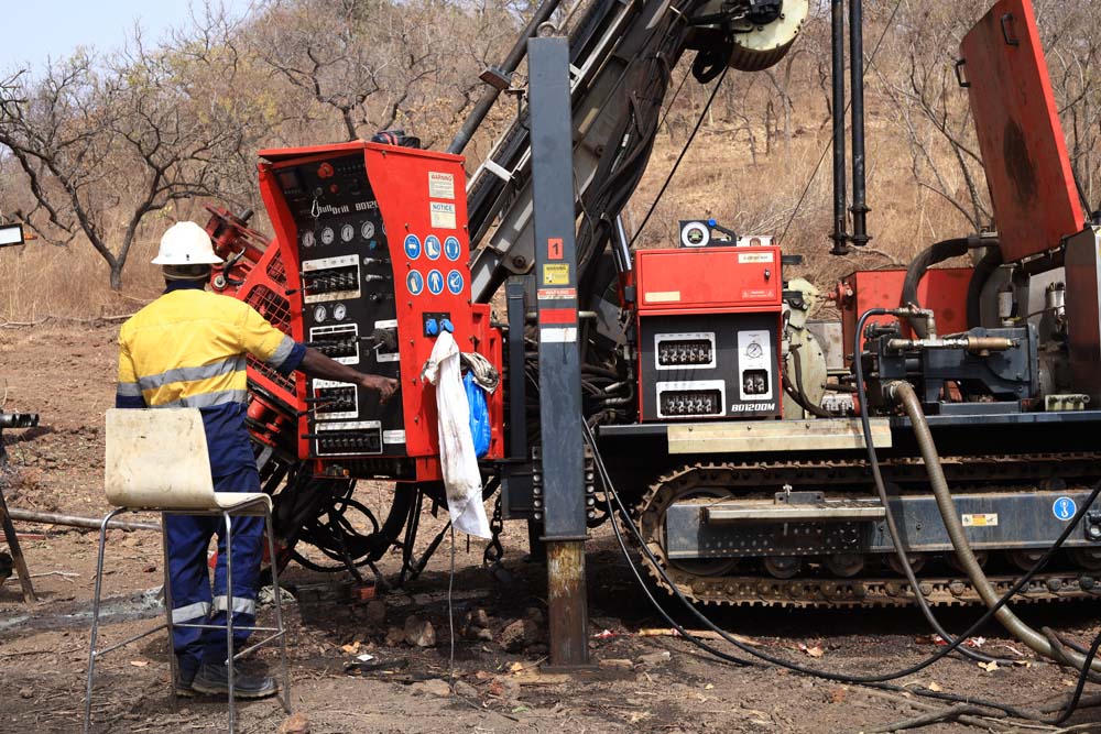 IMAGE 15 - FOREUSE BARKOM - RC&DD